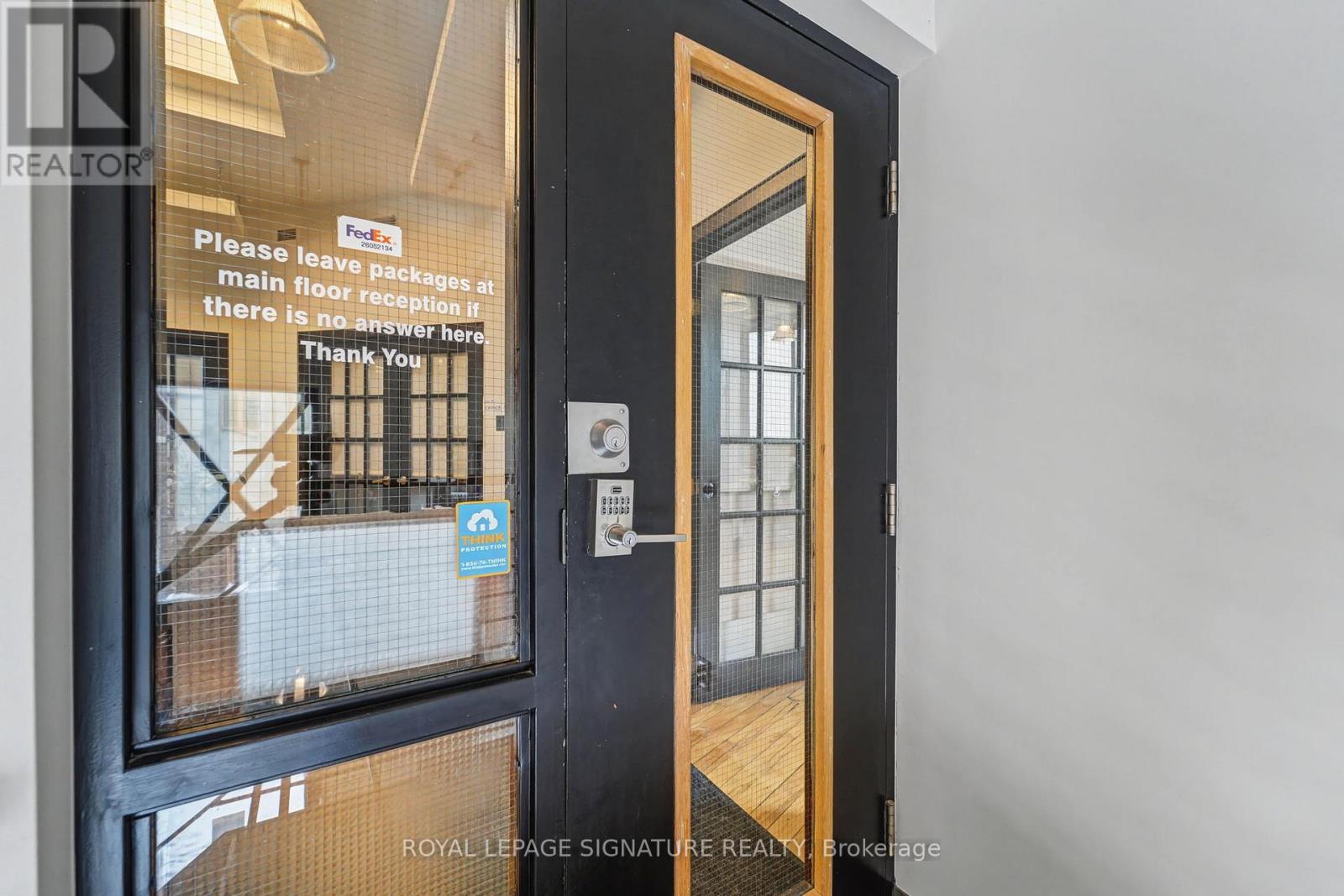 Office B - 259 Danforth Avenue, Toronto (North Riverdale), Ontario  M4K 2X4 - Photo 9 - E12773710