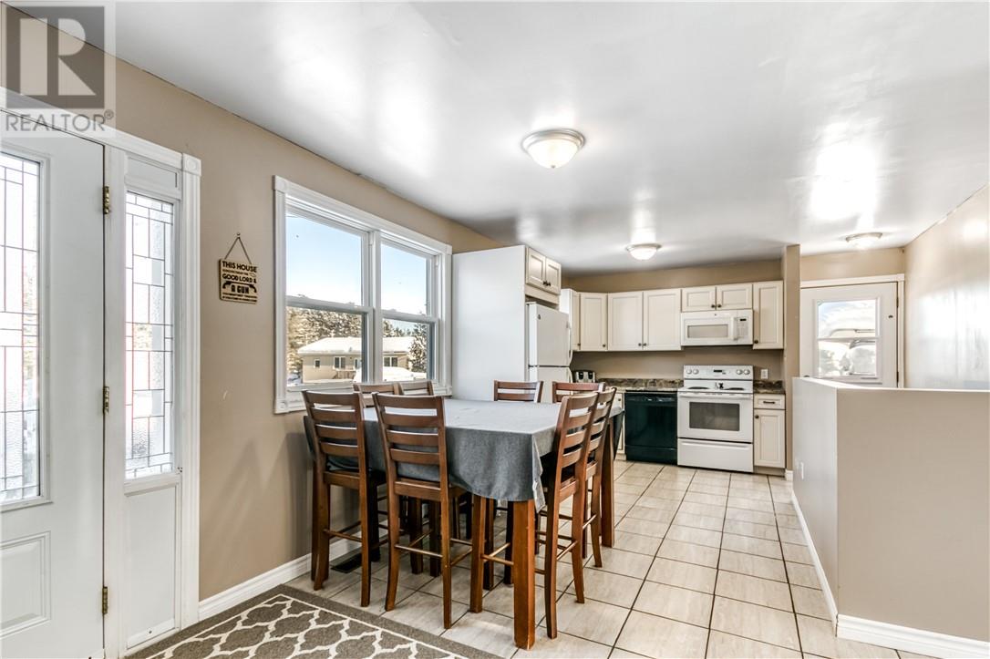 6 Des Pins Street, Field, Ontario  P0M 1H0 - Photo 10 - 2126386