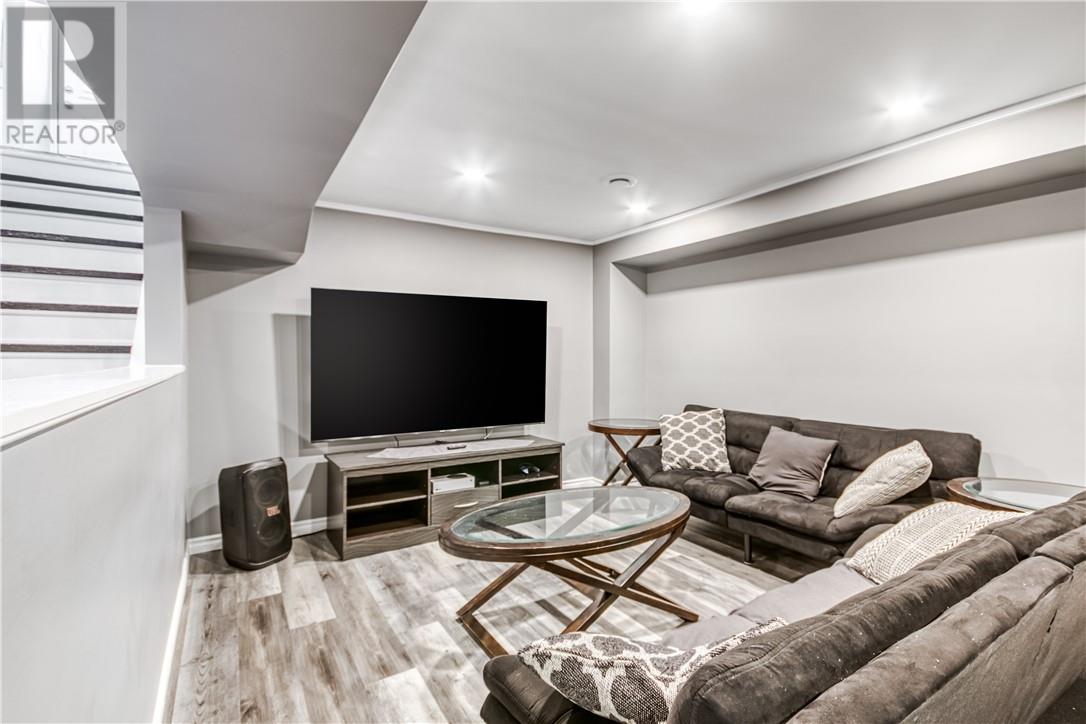 6 Des Pins Street, Field, Ontario  P0M 1H0 - Photo 24 - 2126386