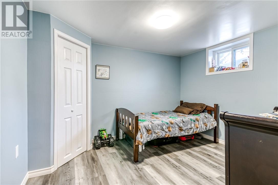 6 Des Pins Street, Field, Ontario  P0M 1H0 - Photo 27 - 2126386