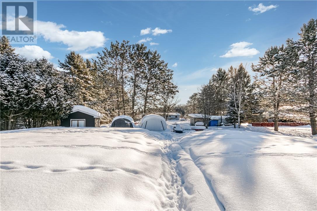6 Des Pins Street, Field, Ontario  P0M 1H0 - Photo 4 - 2126386