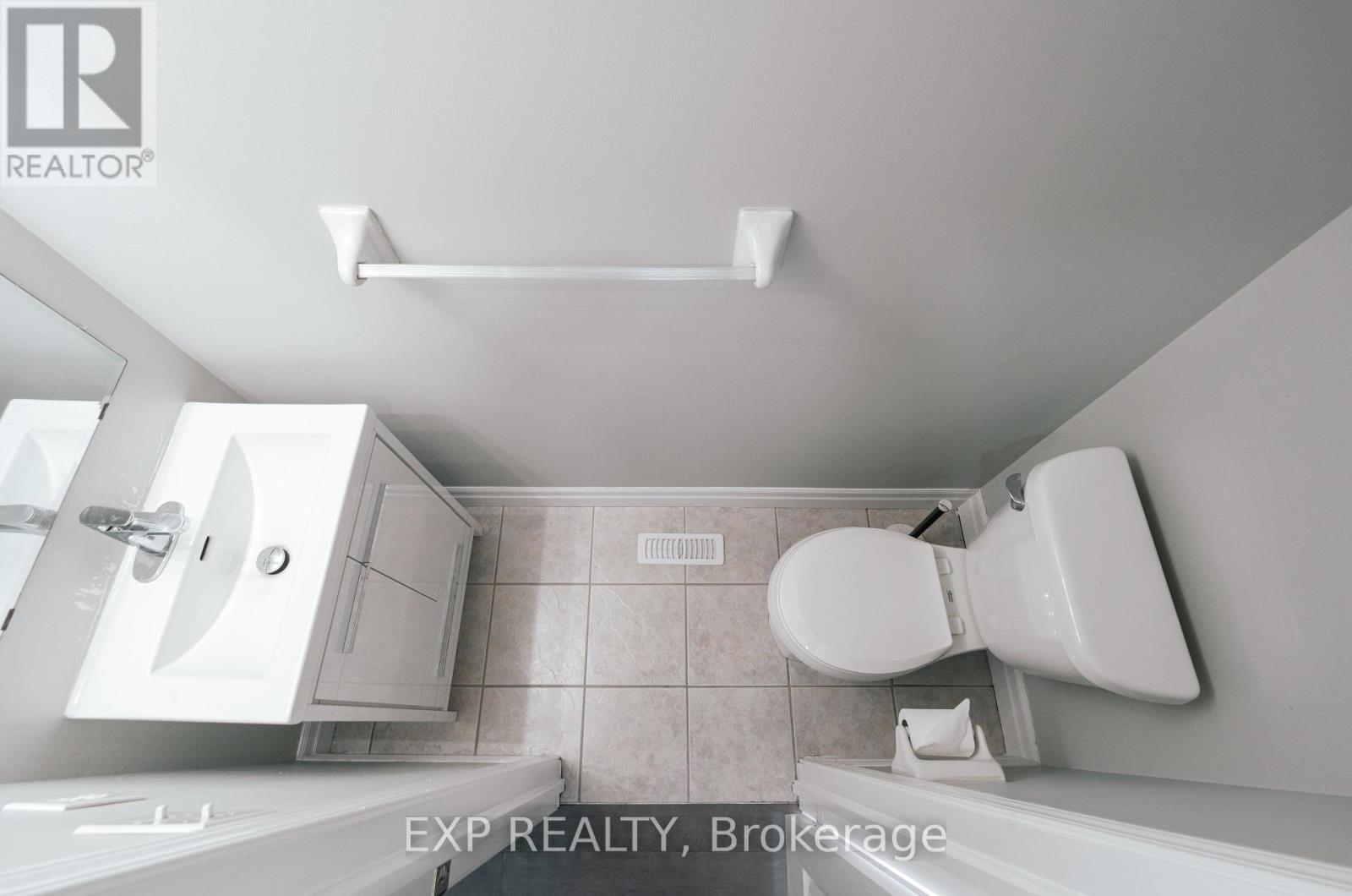 Upper - 10 Virtues Avenue, Brampton, Ontario  L7A 2R8 - Photo 14 - W12773240