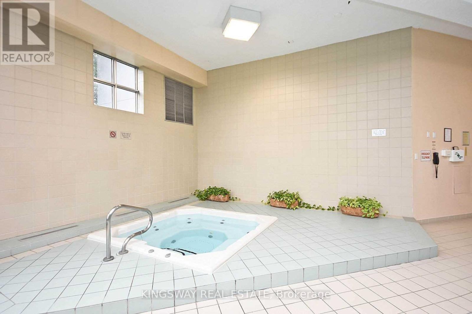 905 - 50 Kingsbridge Garden Circle, Mississauga (Hurontario), Ontario  L5R 1Y2 - Photo 25 - W12764594