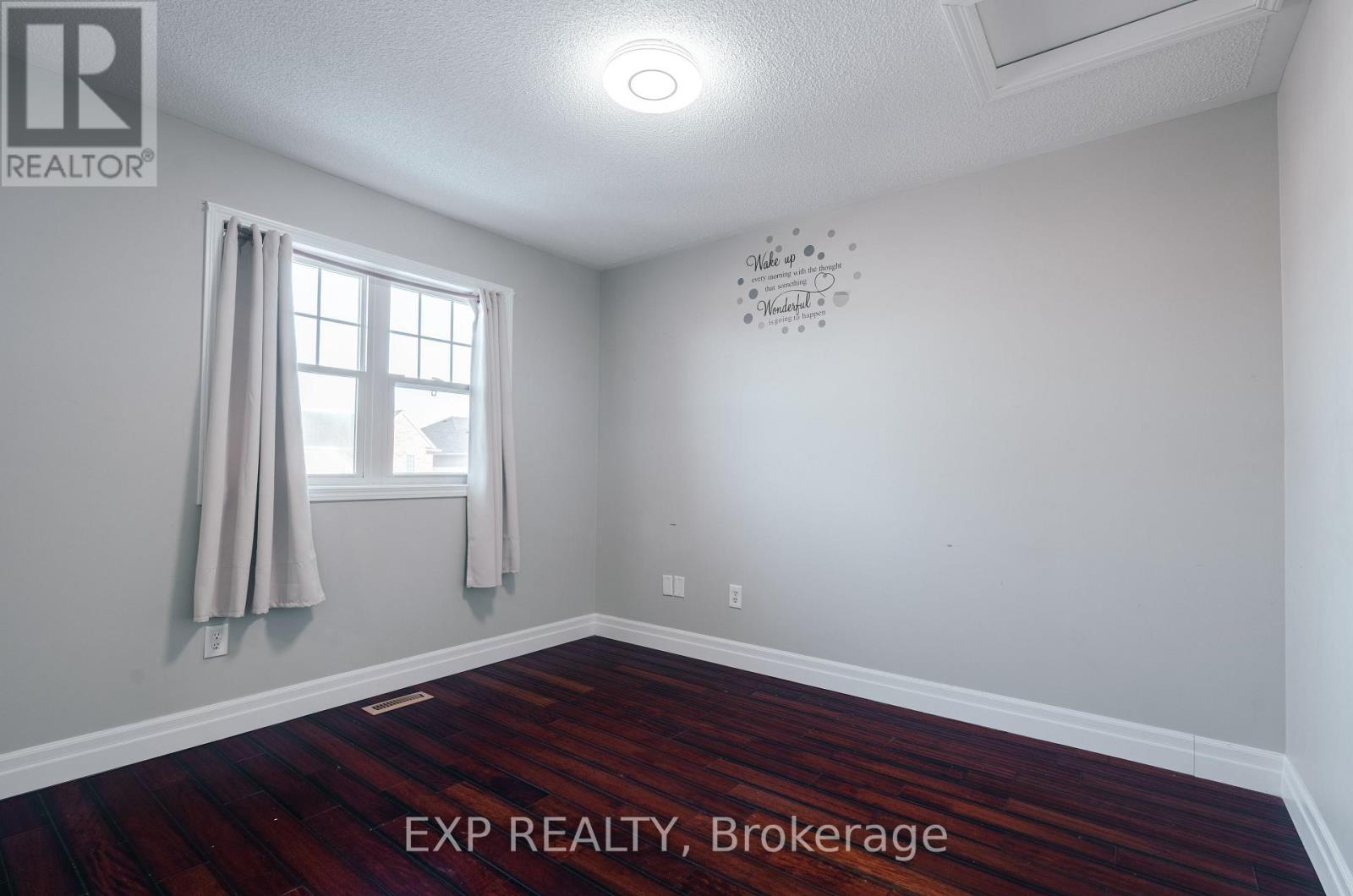 Upper - 10 Virtues Avenue, Brampton, Ontario  L7A 2R8 - Photo 18 - W12773240