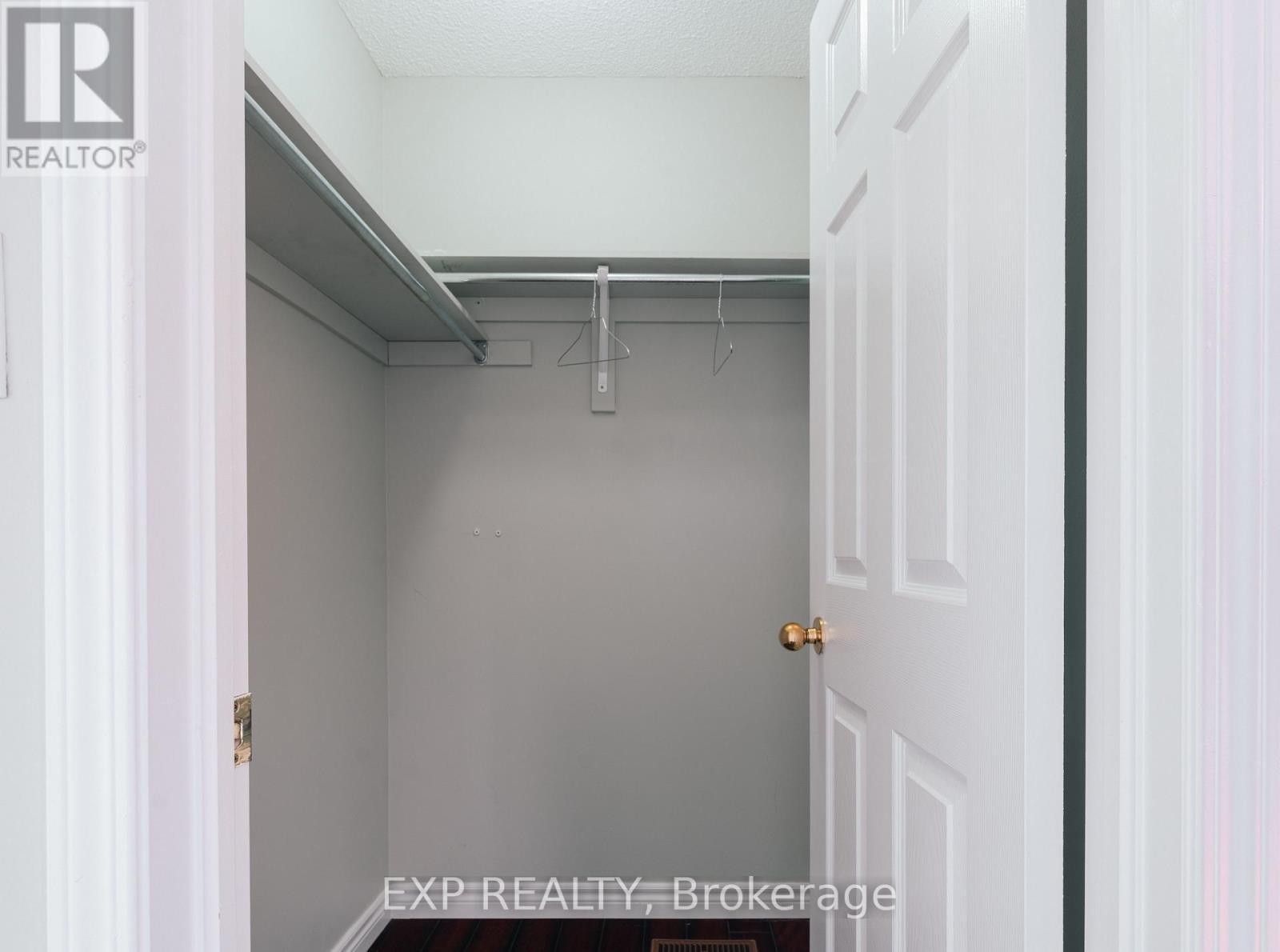 Upper - 10 Virtues Avenue, Brampton, Ontario  L7A 2R8 - Photo 23 - W12773240