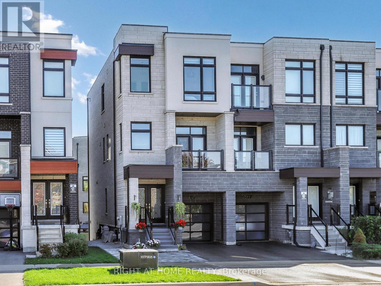 163 LEBOVIC CAMPUS DRIVE, vaughan (patterson), Ontario