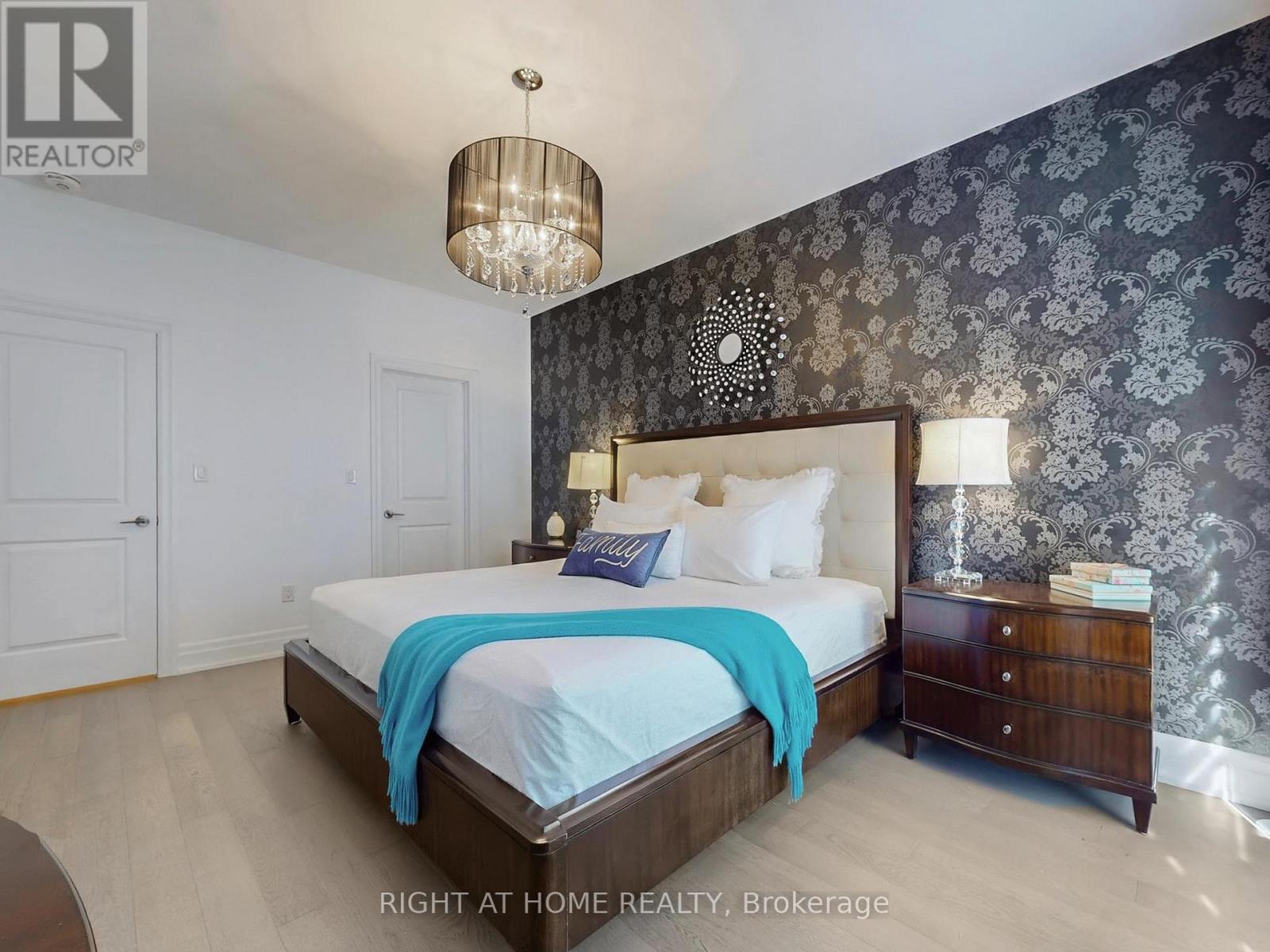 163 Lebovic Campus Drive, Vaughan (Patterson), Ontario  L6A 5A1 - Photo 14 - N12773738