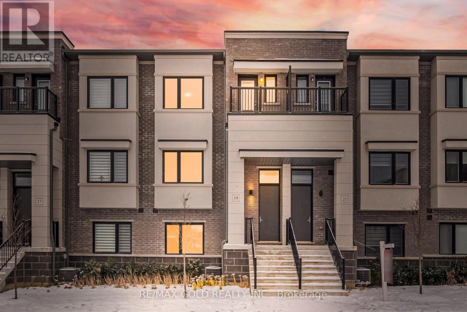 19 LAMBERT LANE, Caledon, Ontario