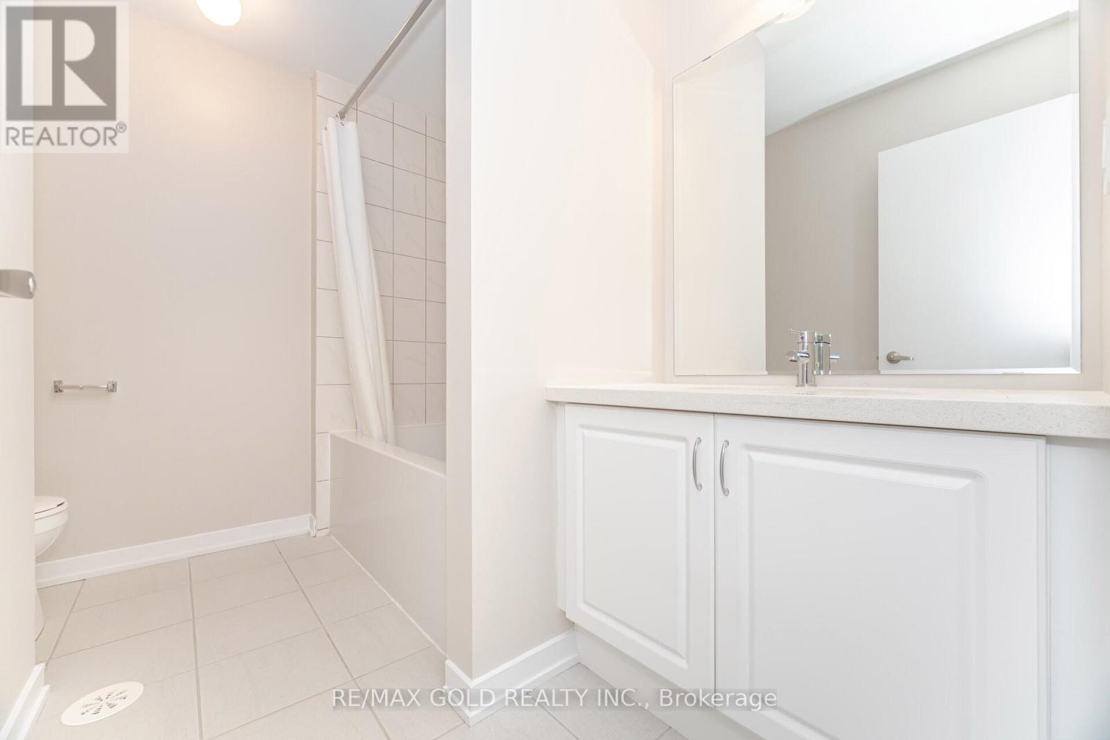 19 Lambert Lane, Caledon, Ontario  L7E 4M5 - Photo 17 - W12773696