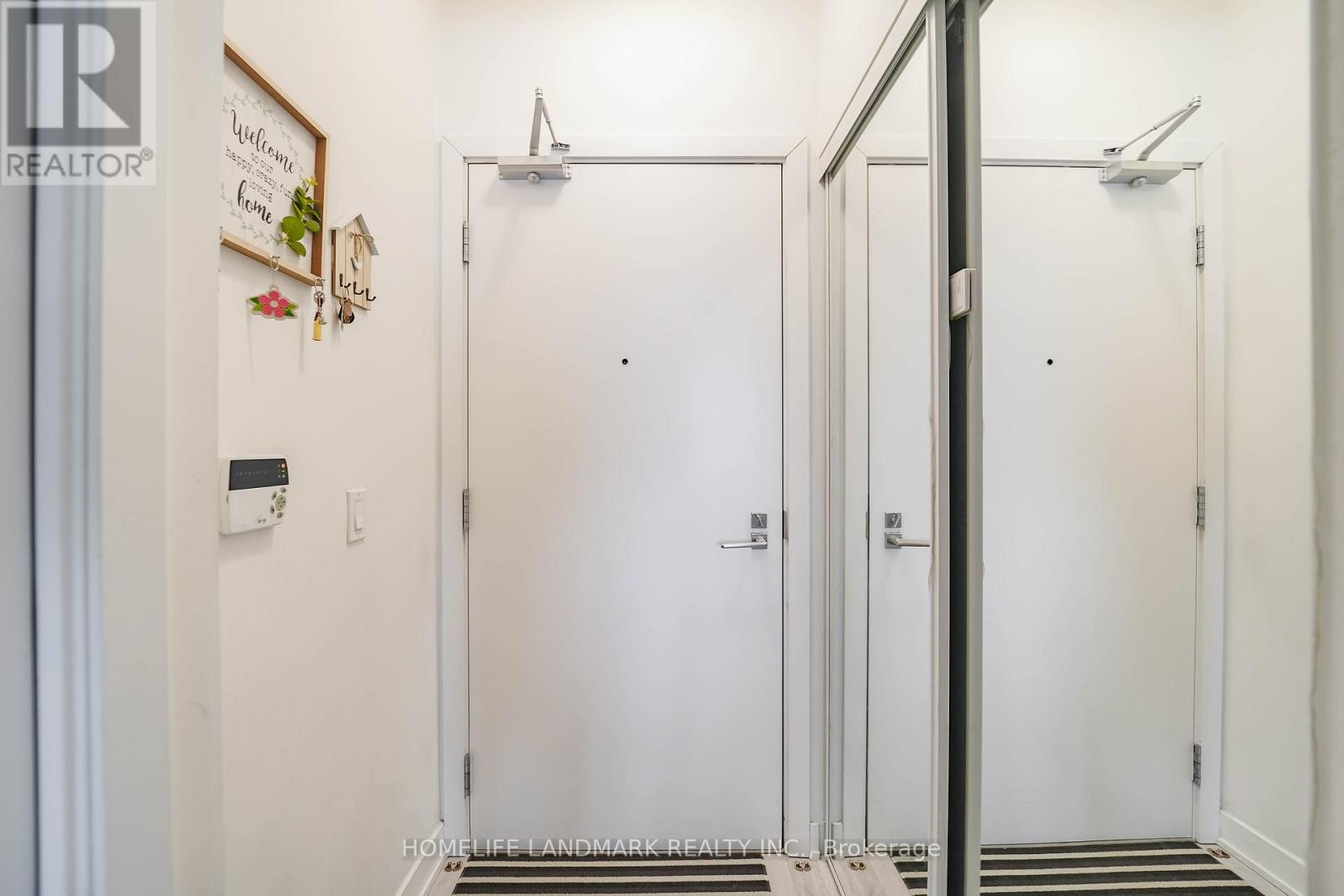 1701 - 4677 Glen Erin Drive, Mississauga, Ontario  L5M 2E3 - Photo 2 - W12773736