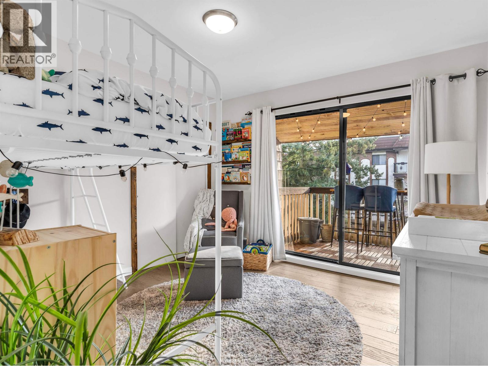 303 708 Eighth Avenue, New Westminster, British Columbia  V3M 2R3 - Photo 16 - R3088029