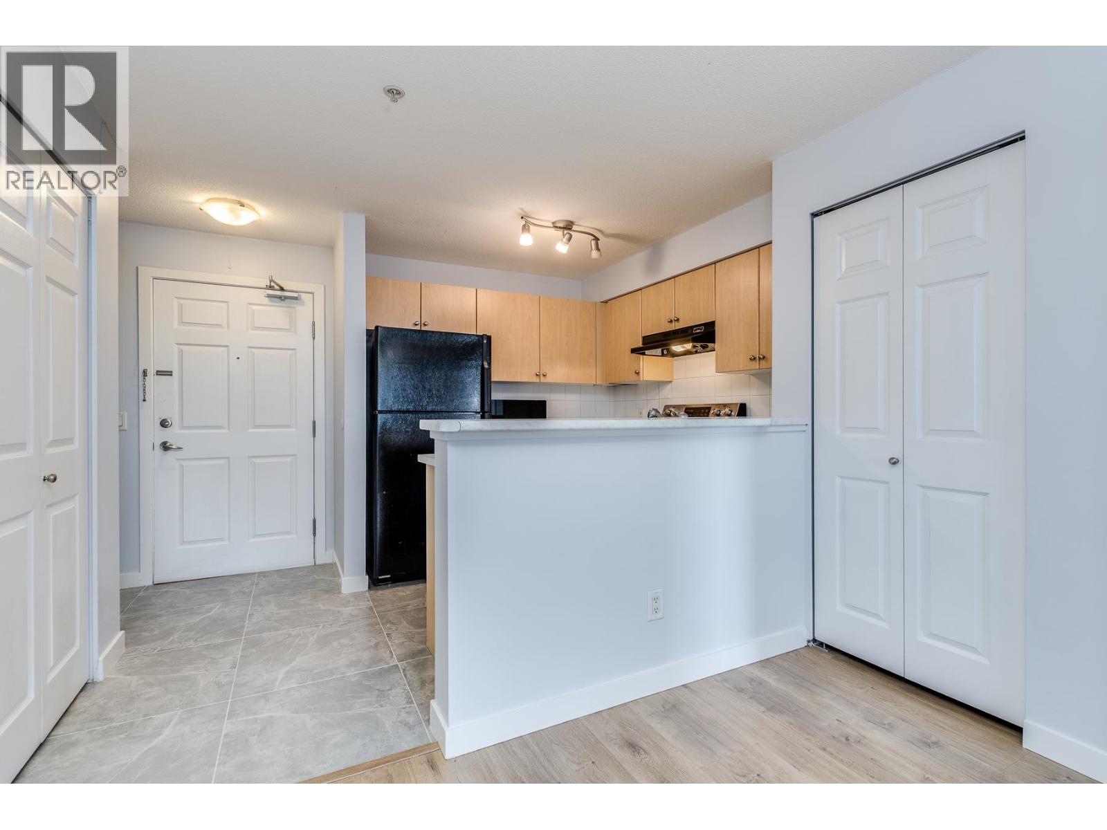 2110 244 Sherbrooke Street, New Westminster, British Columbia  V3L 0A3 - Photo 8 - R3087811