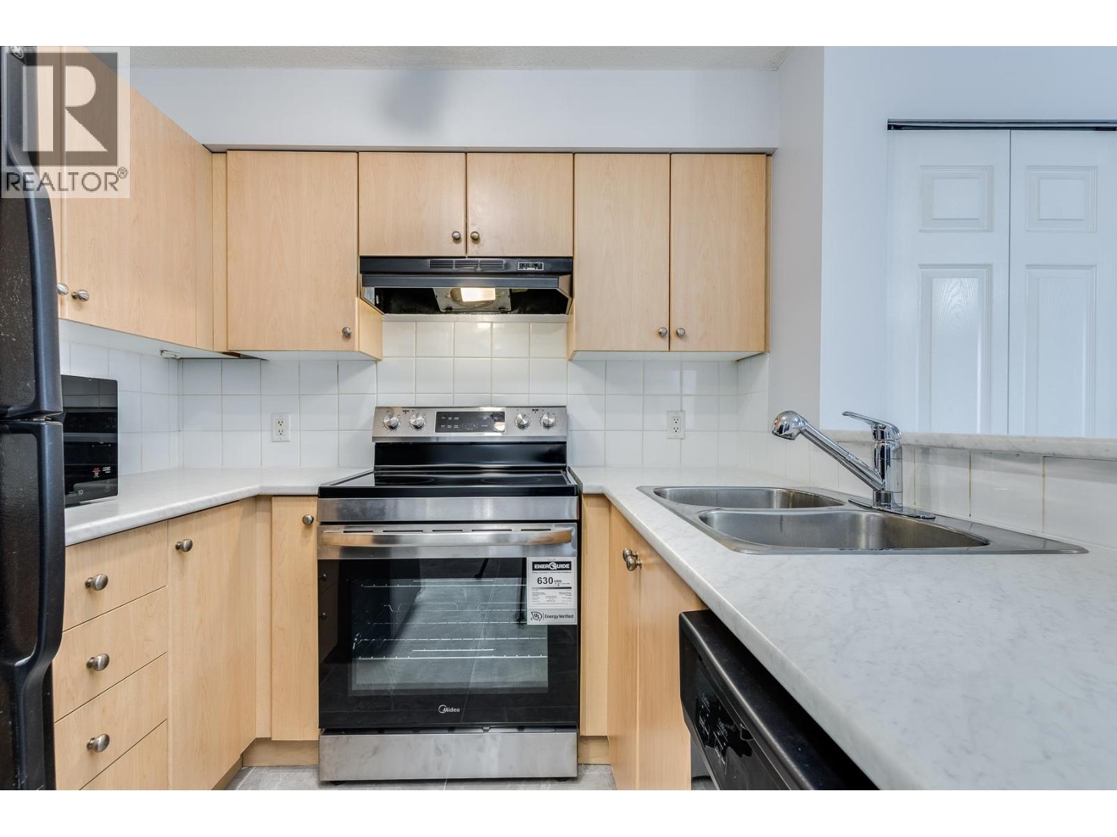 2110 244 Sherbrooke Street, New Westminster, British Columbia  V3L 0A3 - Photo 6 - R3087811