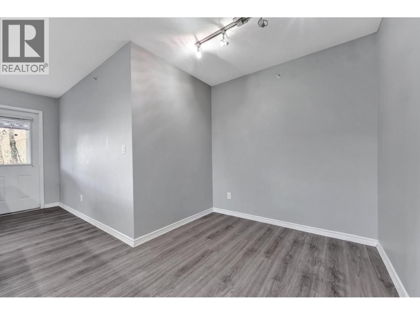 420 3000 Riverbend Drive, Coquitlam, British Columbia  V3C 6R1 - Photo 13 - R3087974