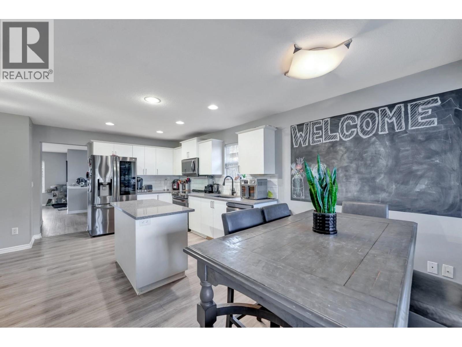 420 3000 Riverbend Drive, Coquitlam, British Columbia  V3C 6R1 - Photo 11 - R3087974