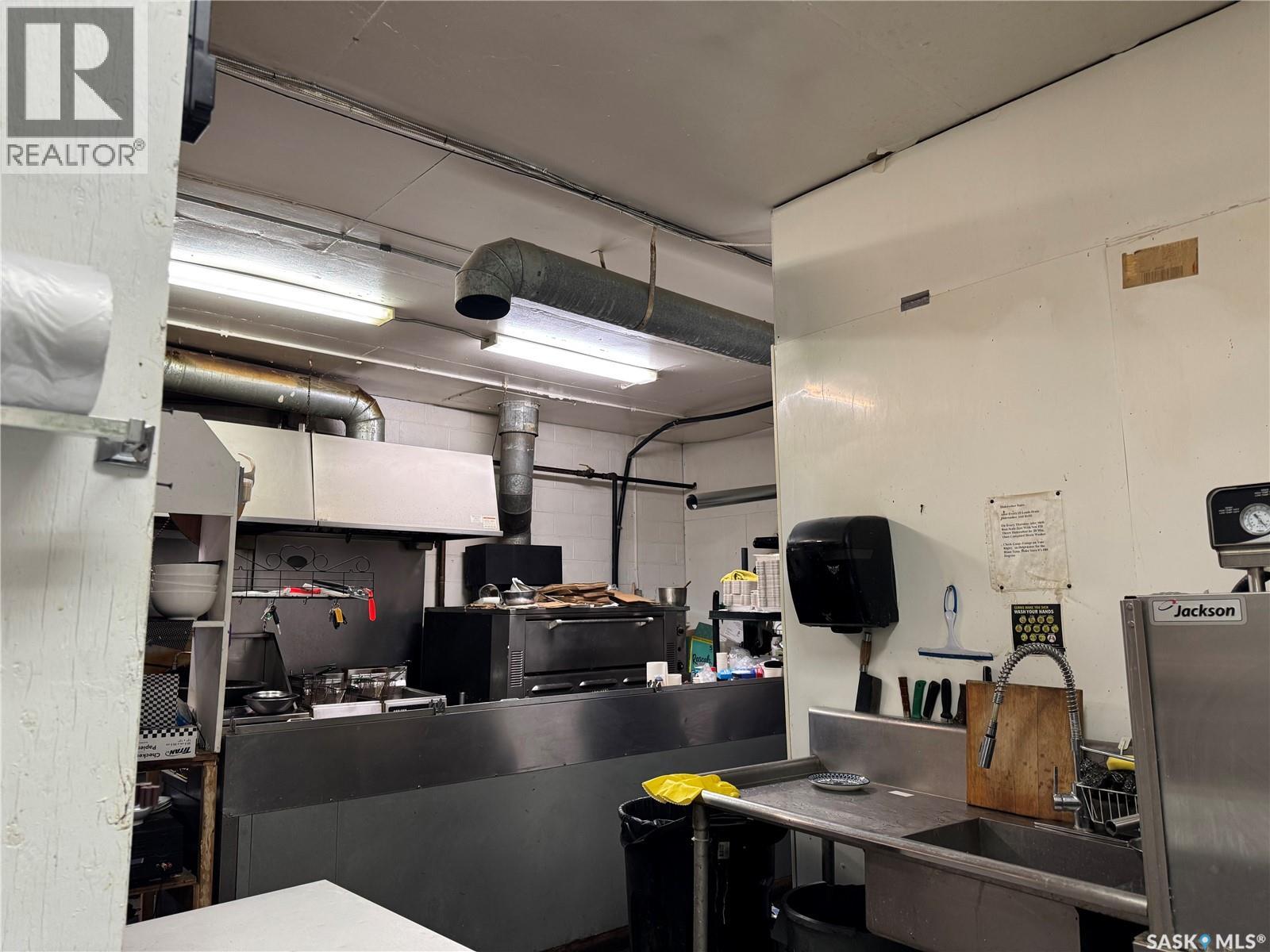 229 Centre Street, Assiniboia, Saskatchewan  S0H 0B0 - Photo 15 - SK028248