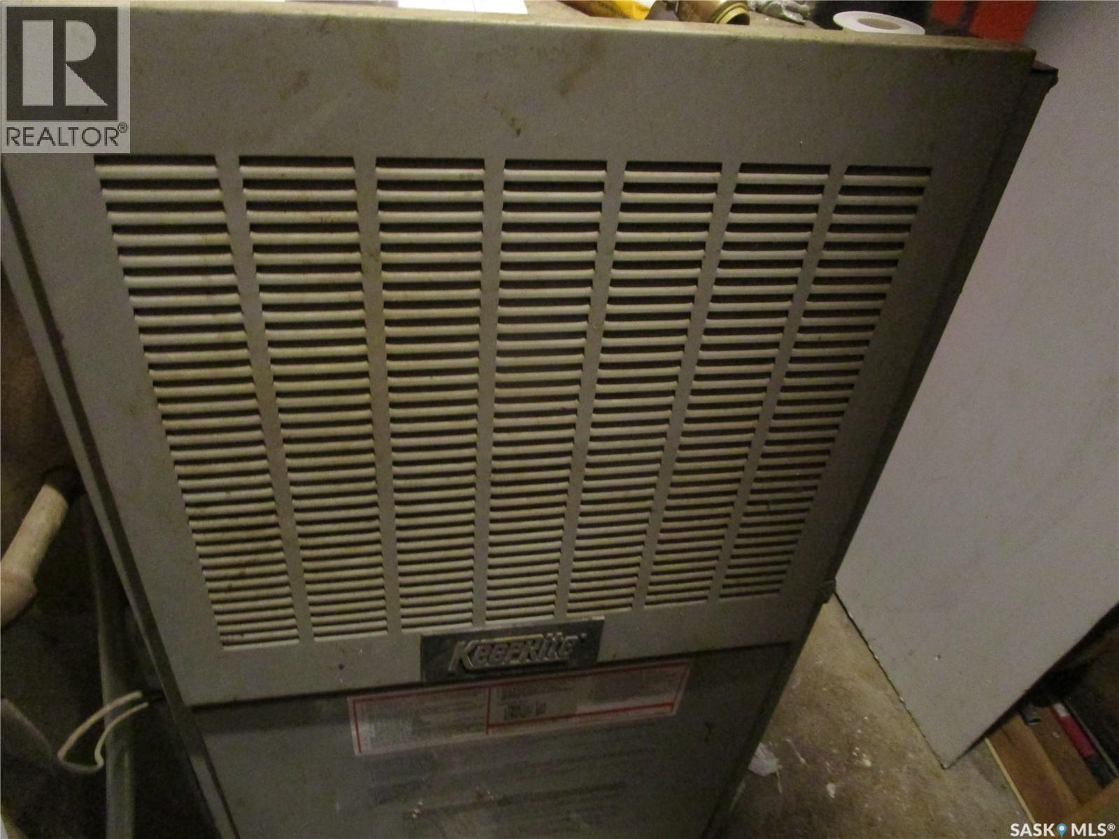 229 Centre Street, Assiniboia, Saskatchewan  S0H 0B0 - Photo 26 - SK028248