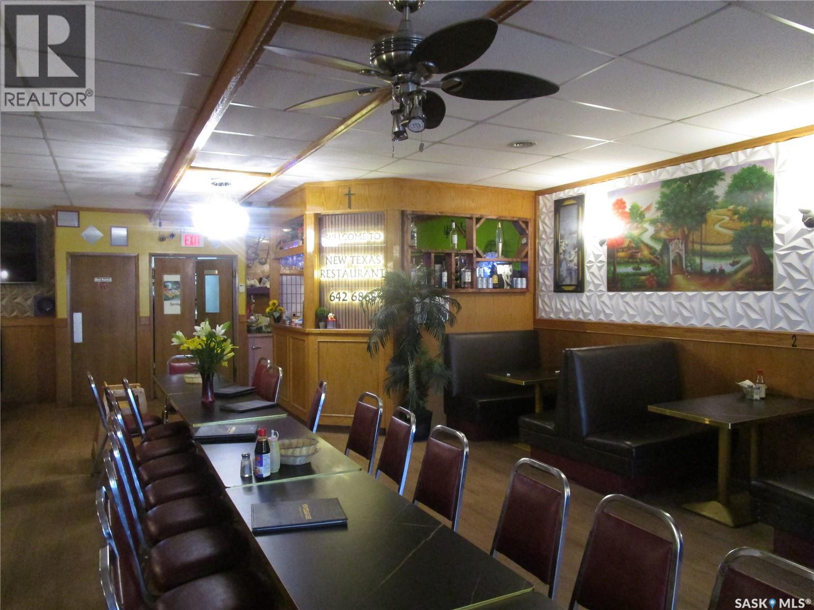 229 Centre Street, Assiniboia, Saskatchewan  S0H 0B0 - Photo 4 - SK028248