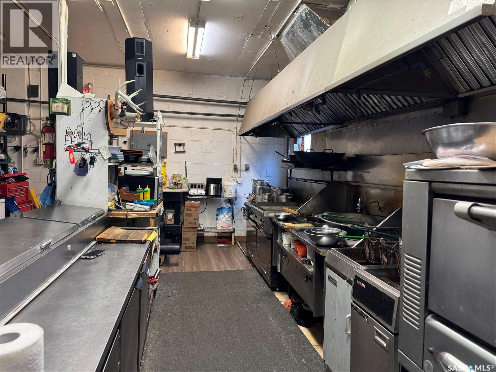 229 Centre Street, Assiniboia, Saskatchewan  S0H 0B0 - Photo 7 - SK028248