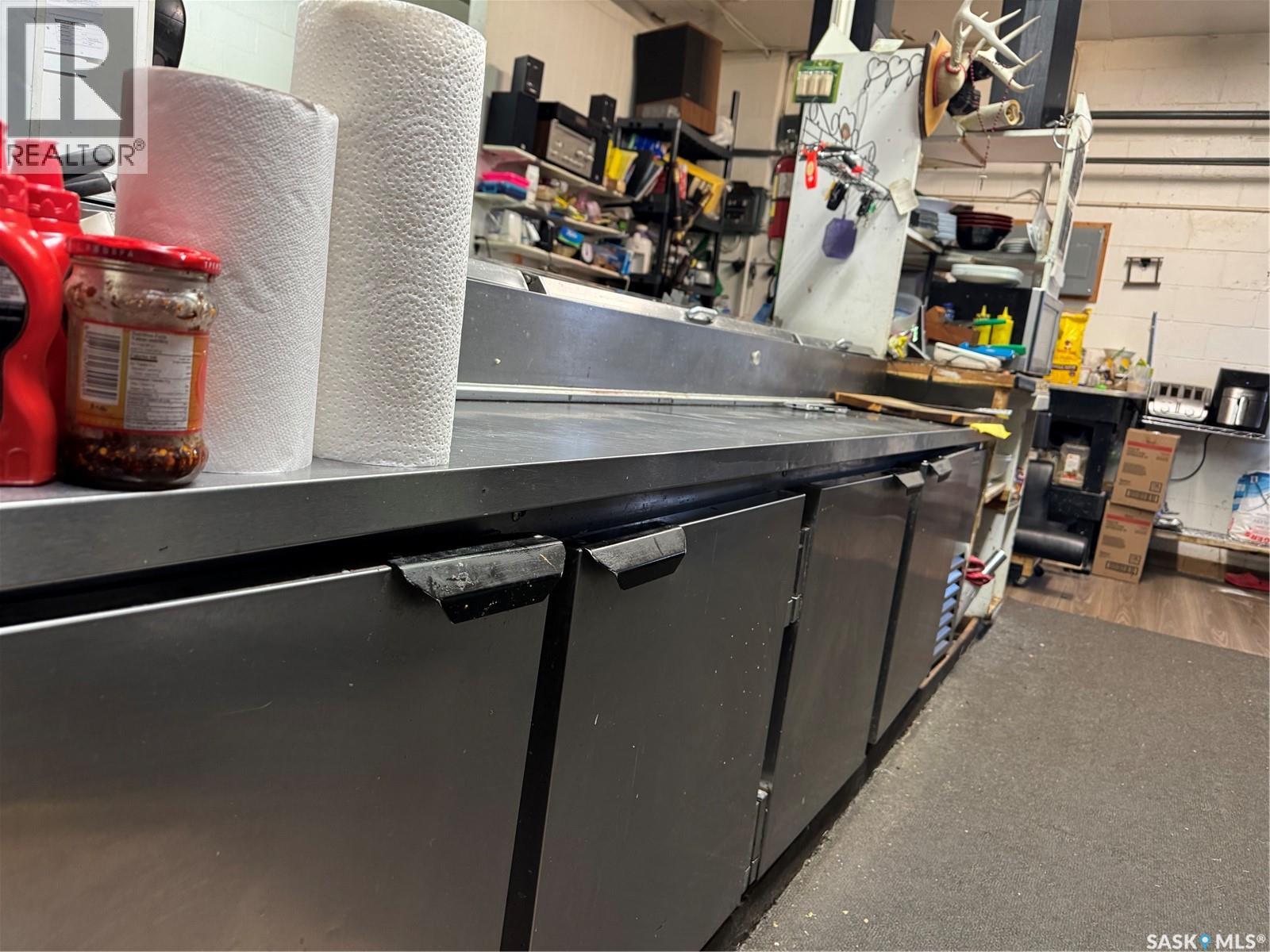 229 Centre Street, Assiniboia, Saskatchewan  S0H 0B0 - Photo 9 - SK028248