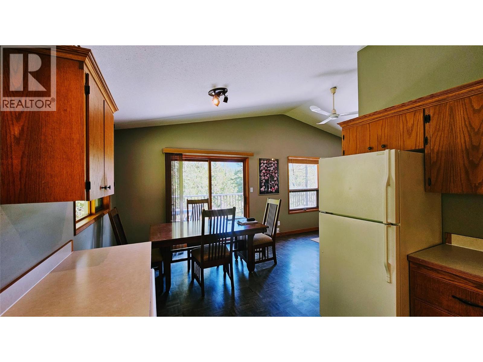 5949 Slocan River Road, Appledale, British Columbia  V0G 2J0 - Photo 13 - 10375415