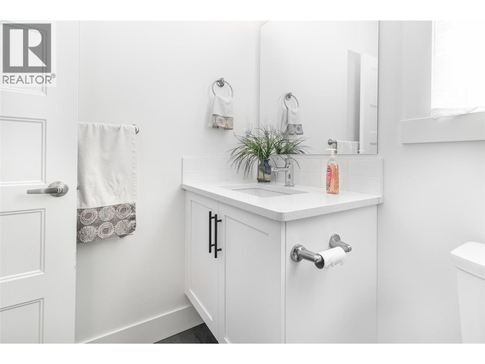 1396 Tower Ranch Drive, Kelowna, British Columbia  V1P 1T8 - Photo 34 - 10375362