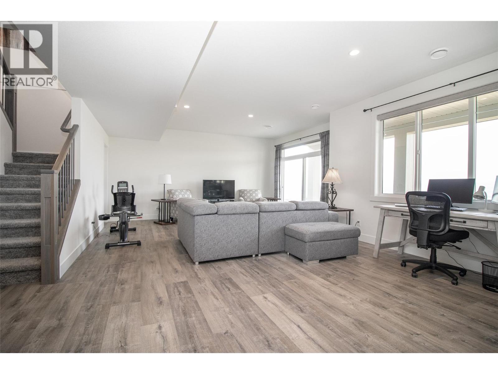 1396 Tower Ranch Drive, Kelowna, British Columbia  V1P 1T8 - Photo 36 - 10375362