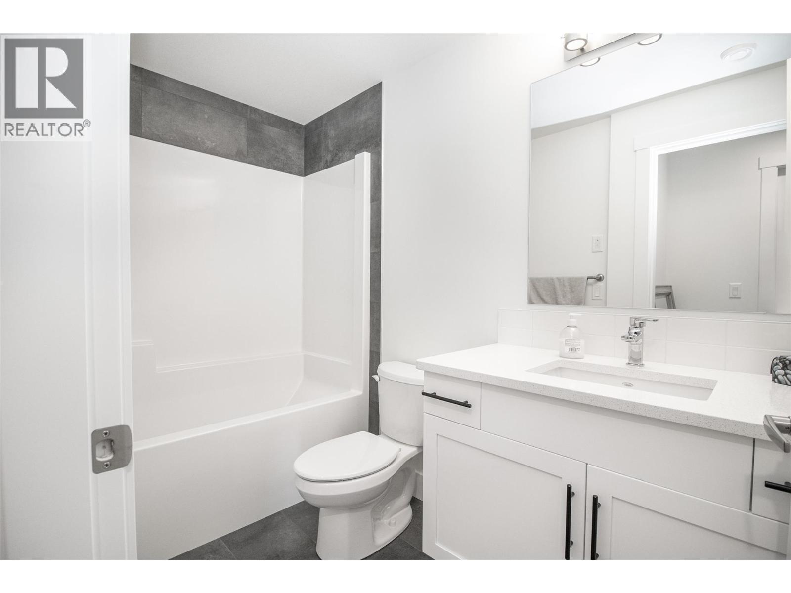 1396 Tower Ranch Drive, Kelowna, British Columbia  V1P 1T8 - Photo 45 - 10375362