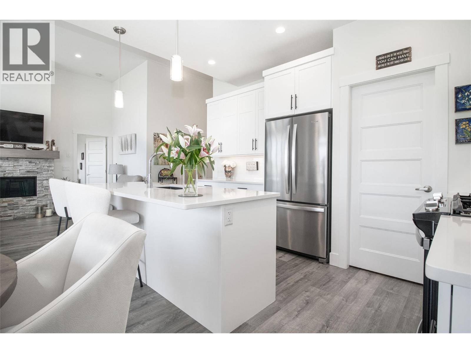 1396 Tower Ranch Drive, Kelowna, British Columbia  V1P 1T8 - Photo 7 - 10375362