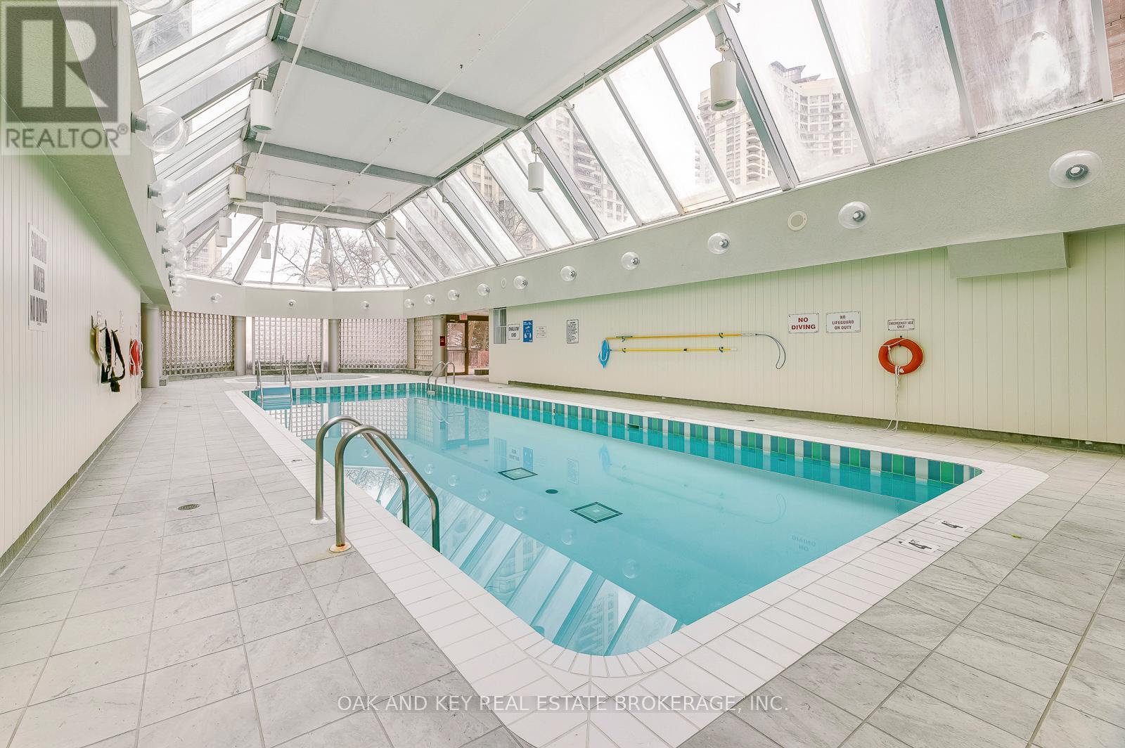 1806 - 335 Webb Drive, Mississauga, Ontario  L5B 4A1 - Photo 29 - W12773766