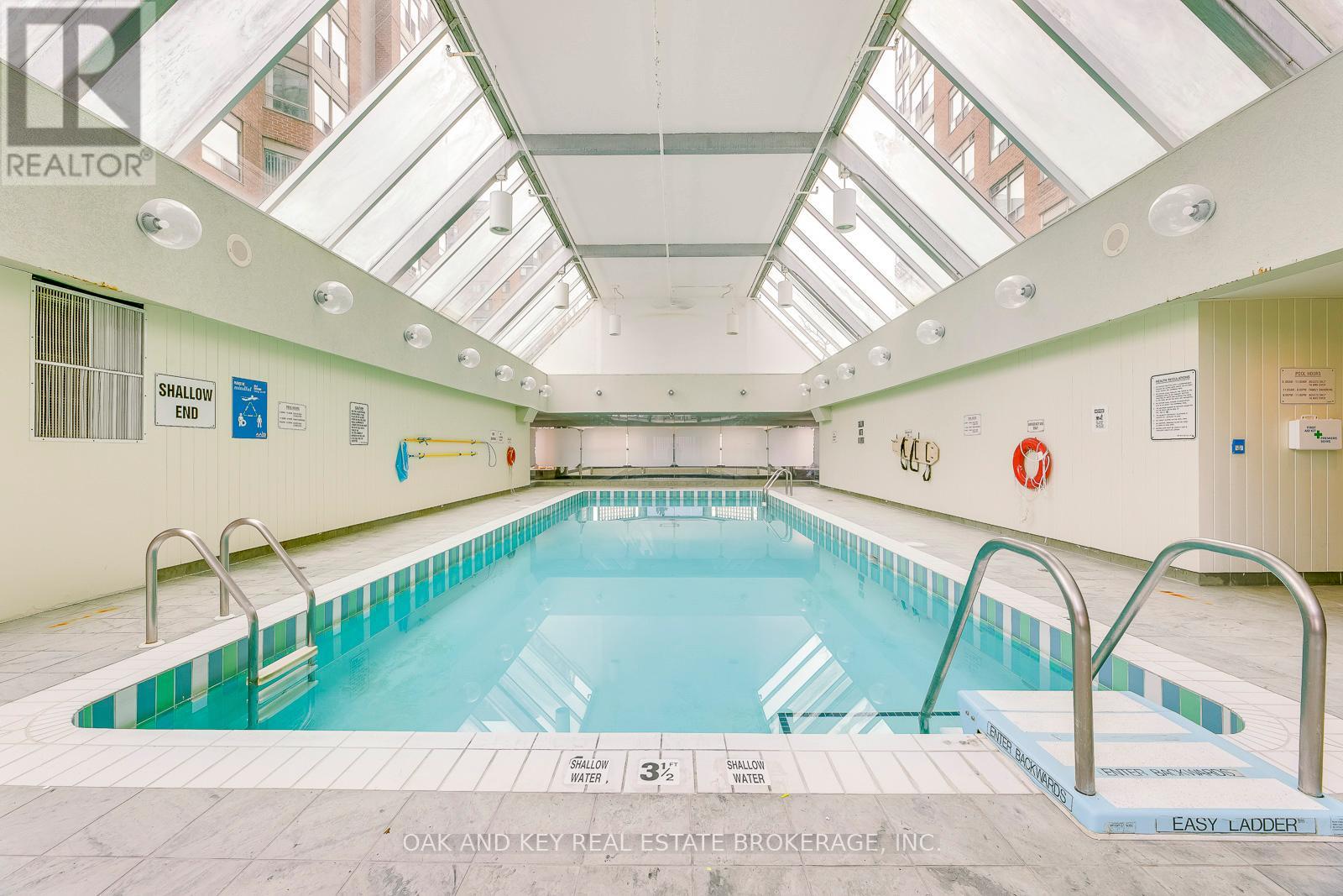 1806 - 335 Webb Drive, Mississauga, Ontario  L5B 4A1 - Photo 30 - W12773766