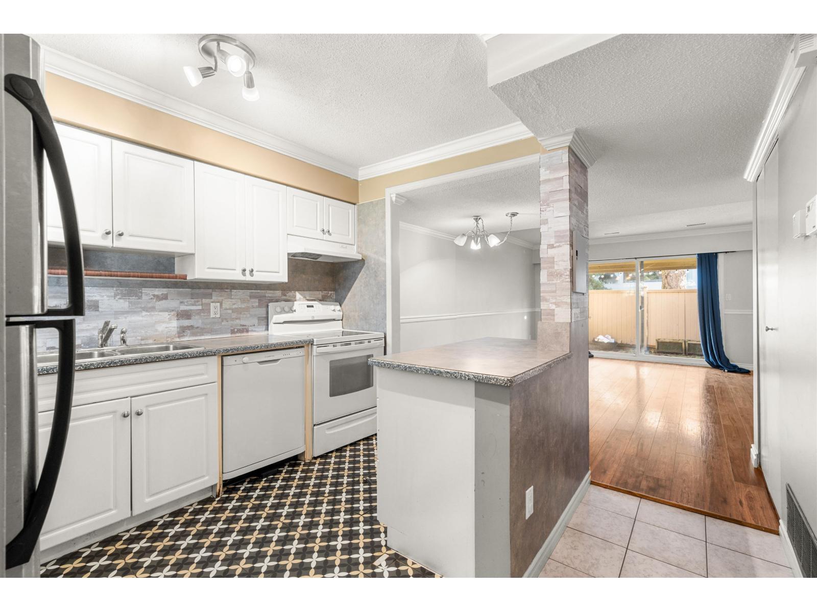 14 5271 204 Street, Langley, British Columbia  V3A 5X1 - Photo 4 - R3087844