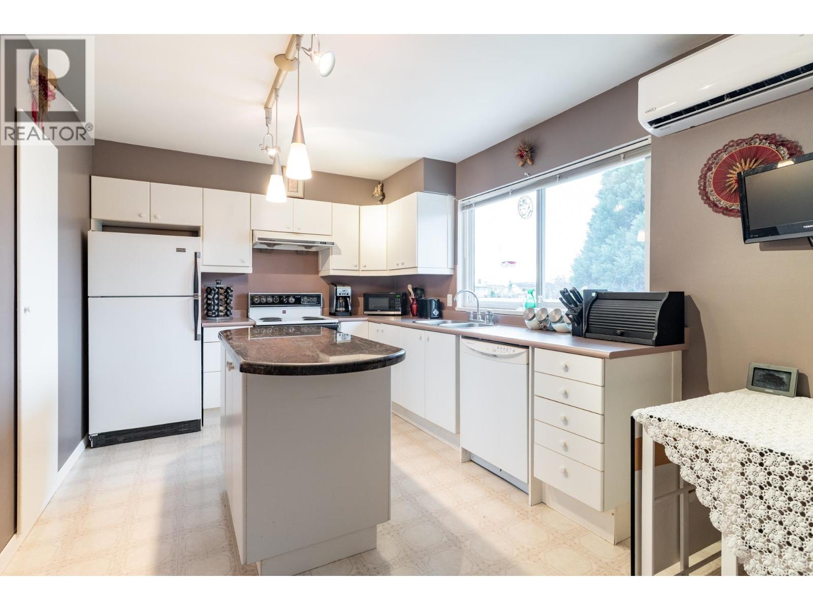 8140 Fairdell Crescent, Richmond, British Columbia  V7C 1W4 - Photo 13 - R3088184