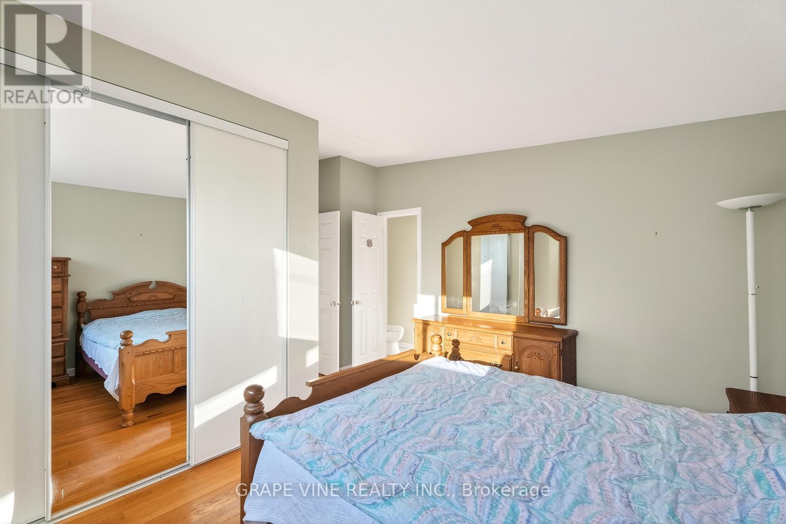 46 Cleadon Drive, Ottawa, Ontario  K2H 5P3 - Photo 14 - X12773764