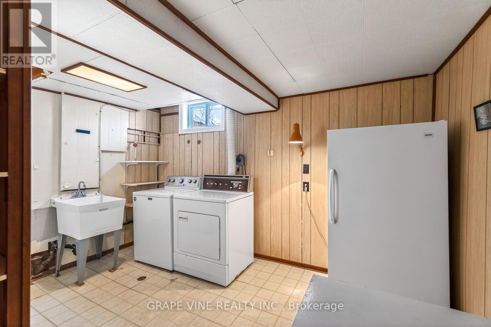 46 Cleadon Drive, Ottawa, Ontario  K2H 5P3 - Photo 25 - X12773764