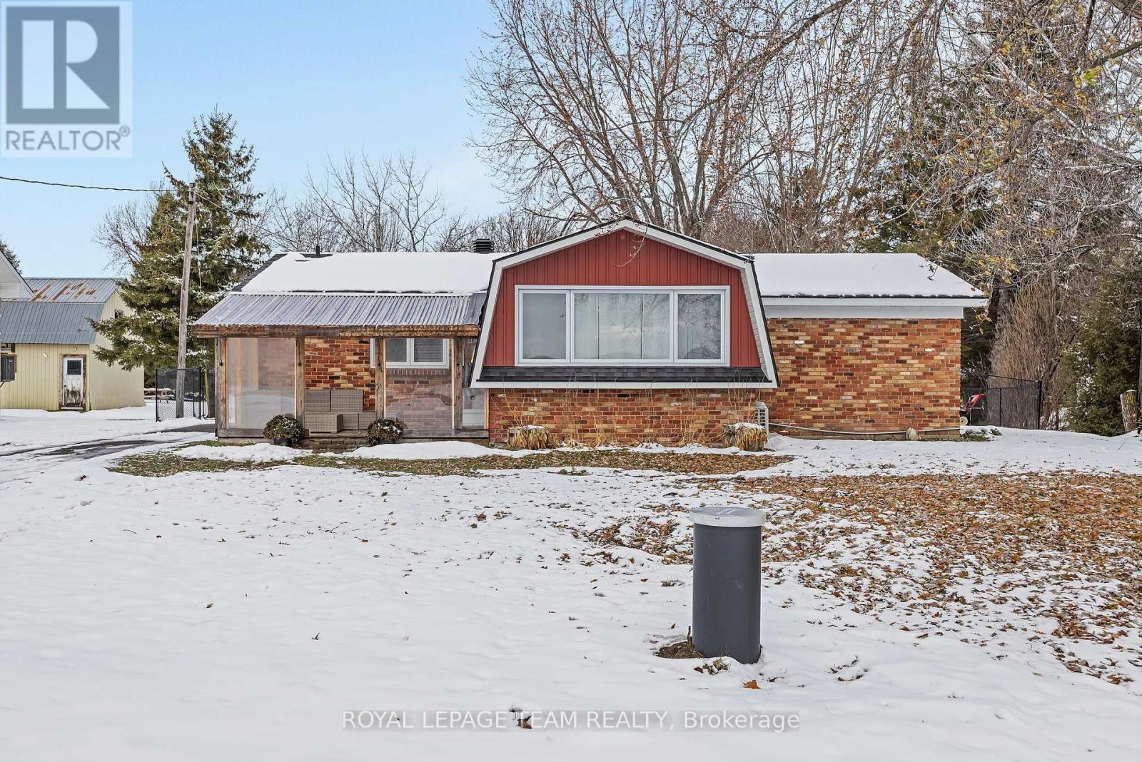 4691 COUNTY RD 10, The Nation, Ontario