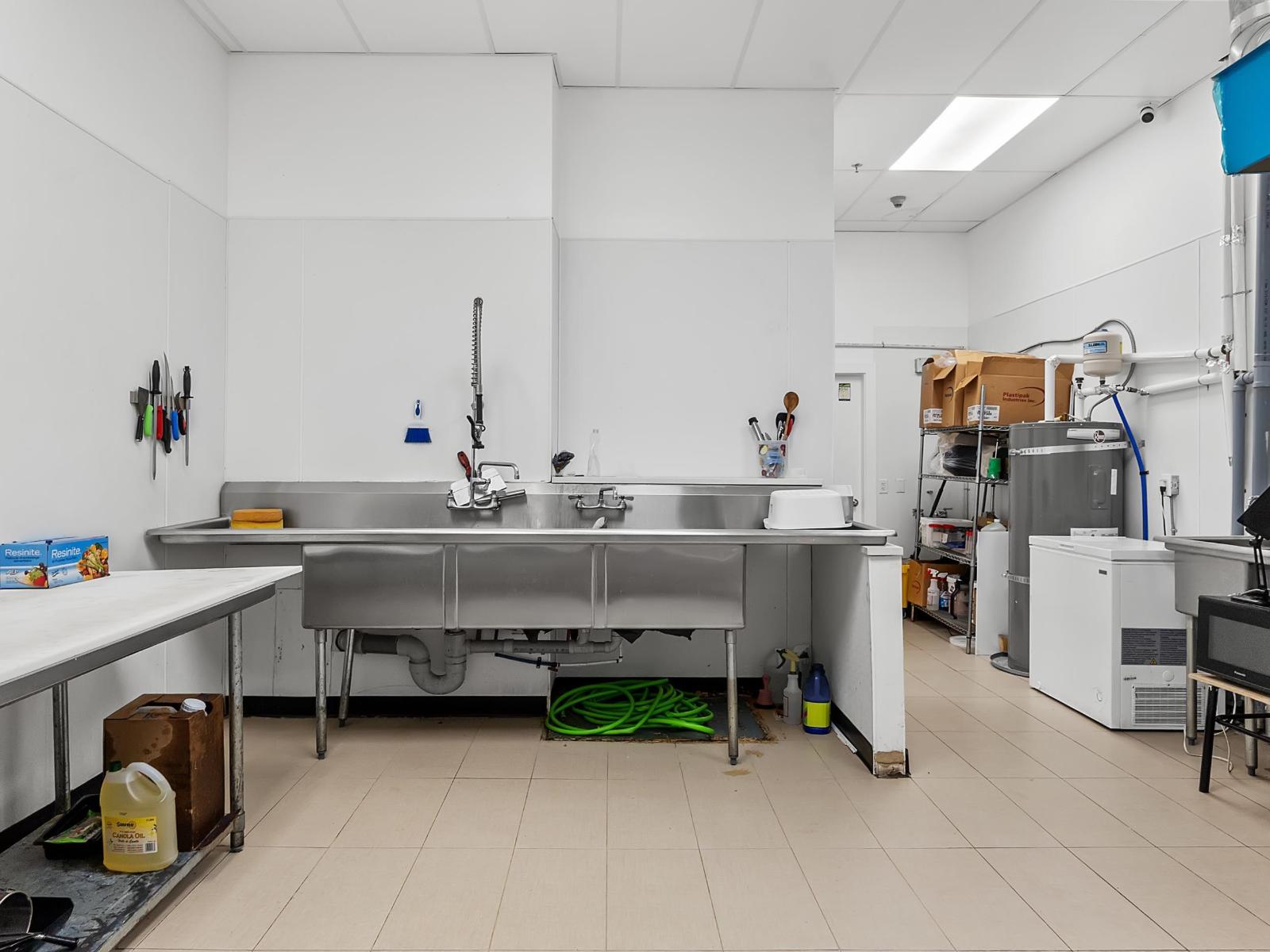 113 2777 Gladwin Road, Abbotsford, British Columbia  V2T 3S3 - Photo 23 - C8076028