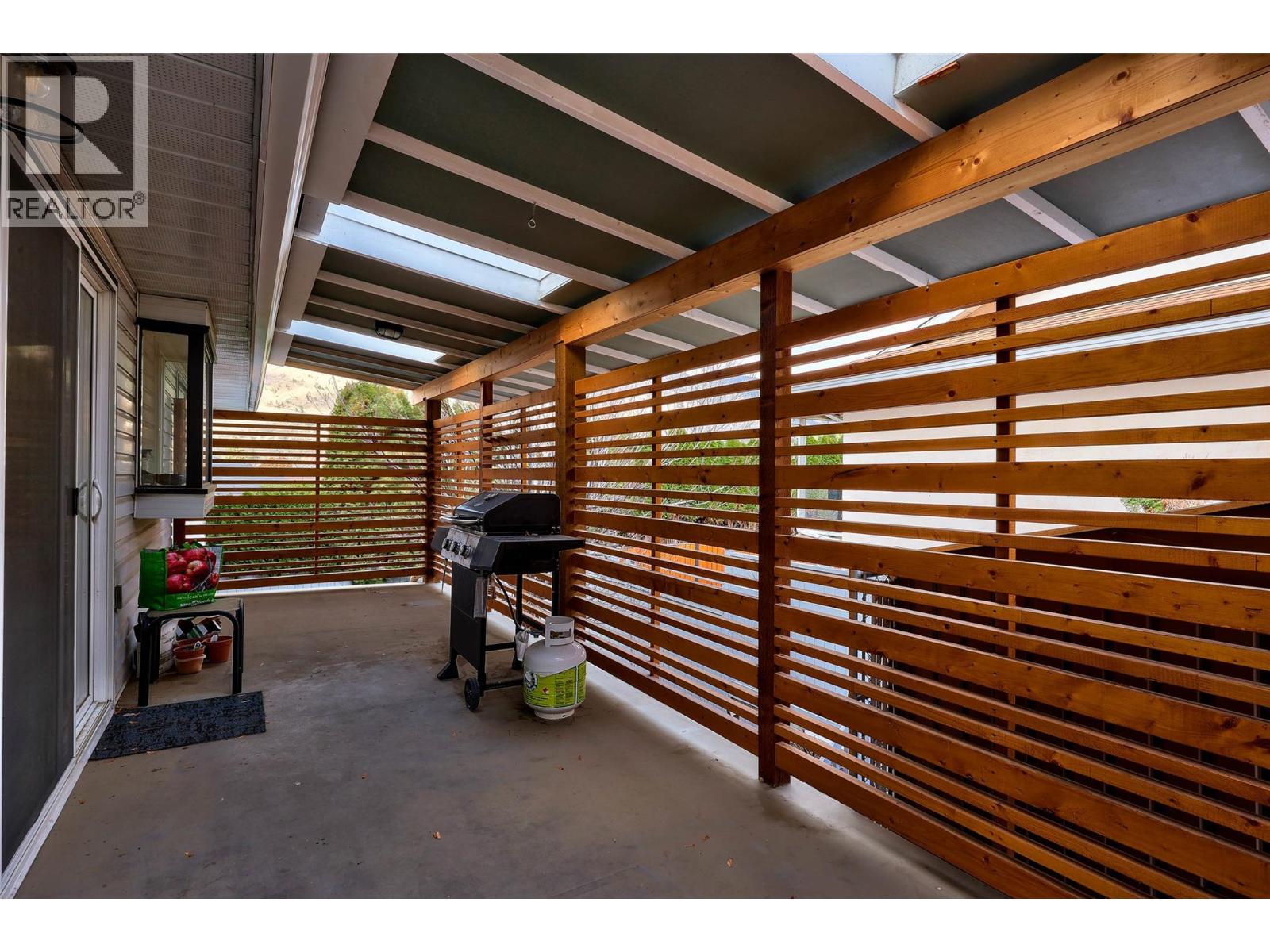 288 Valleyview Place, Kamloops, British Columbia  V2C 6M4 - Photo 9 - 10375467