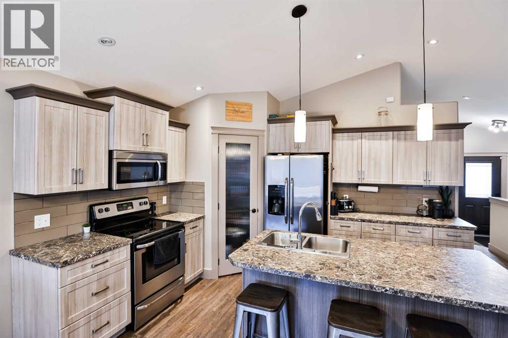 241 Sundance Drive, Coalhurst, Alberta  T0L 0V2 - Photo 9 - A2282876