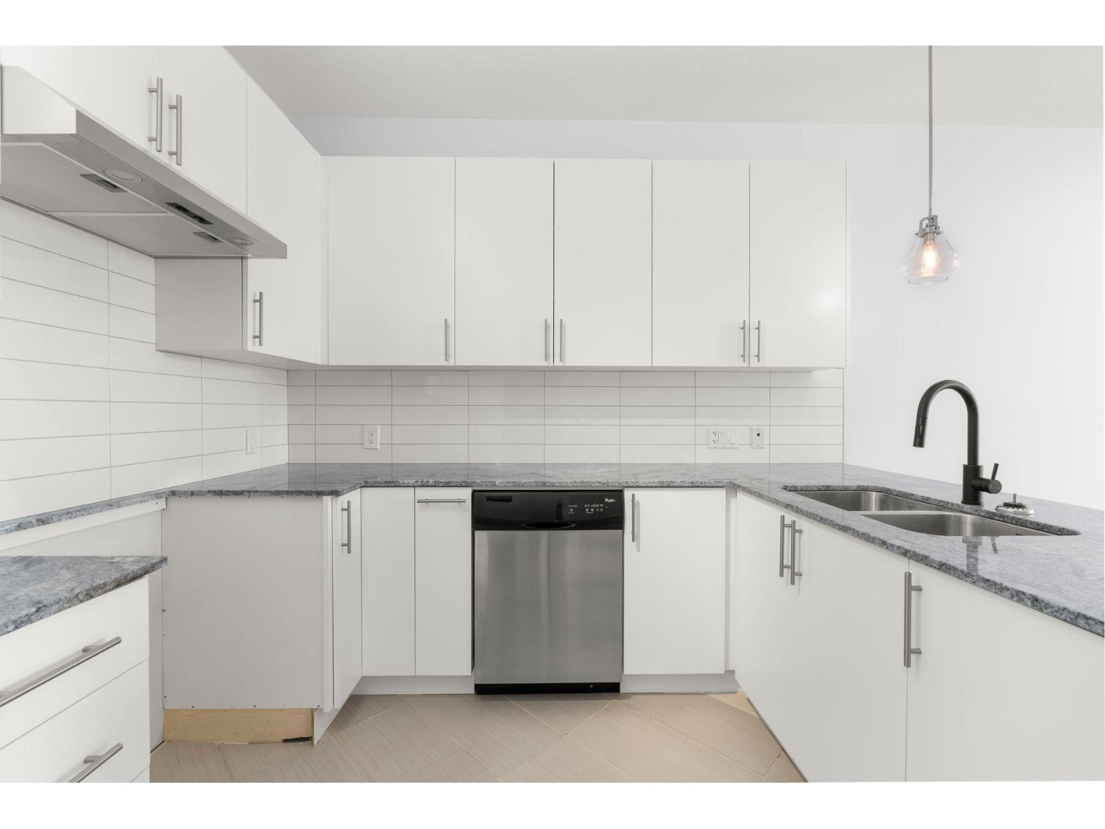 412 15956 86a Avenue, Surrey, British Columbia  V4N 6N8 - Photo 11 - R3088185