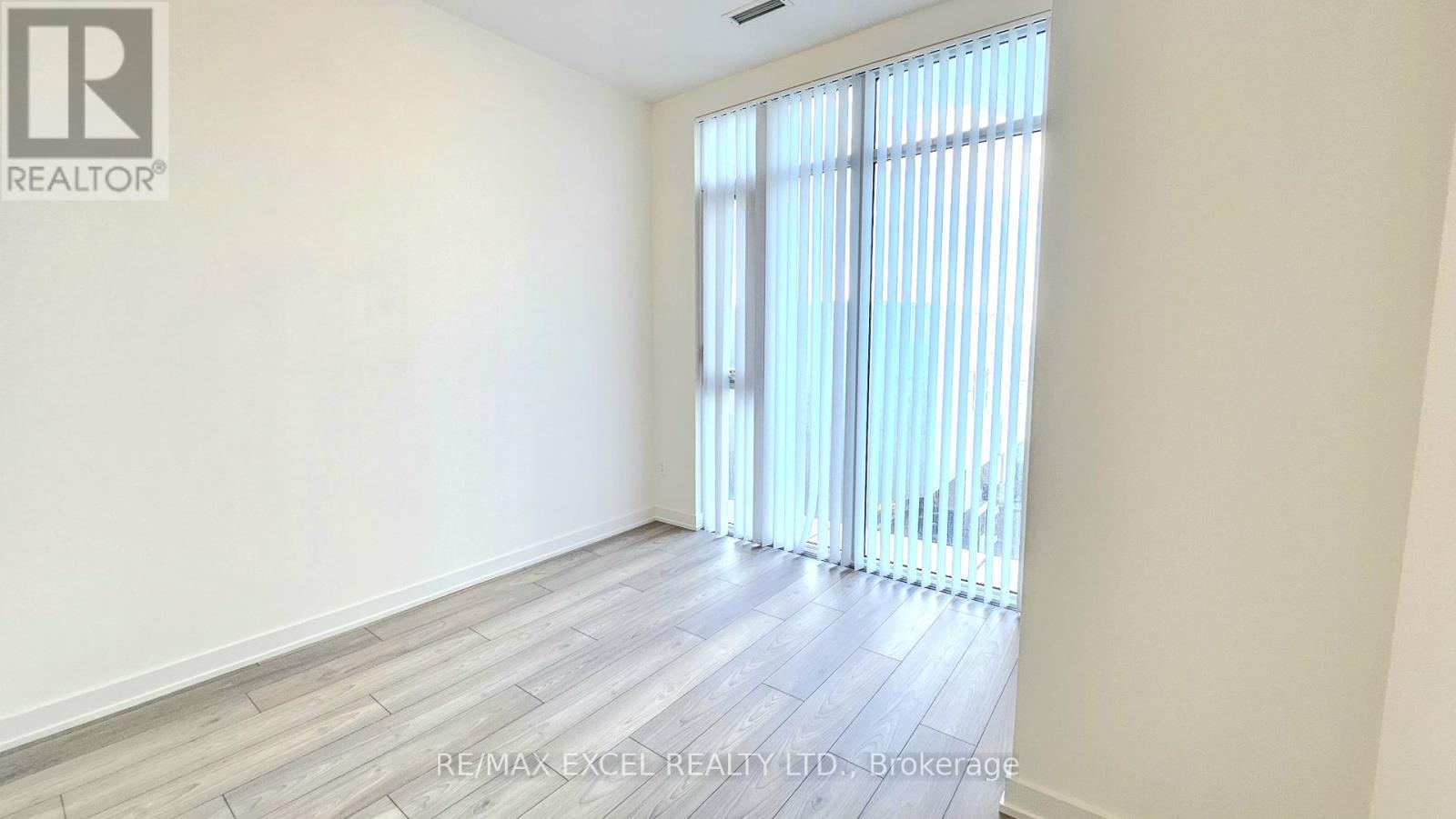 211 - 5858 Yonge Street, Toronto (Newtonbrook West), Ontario  M2M 3T3 - Photo 7 - C12773750