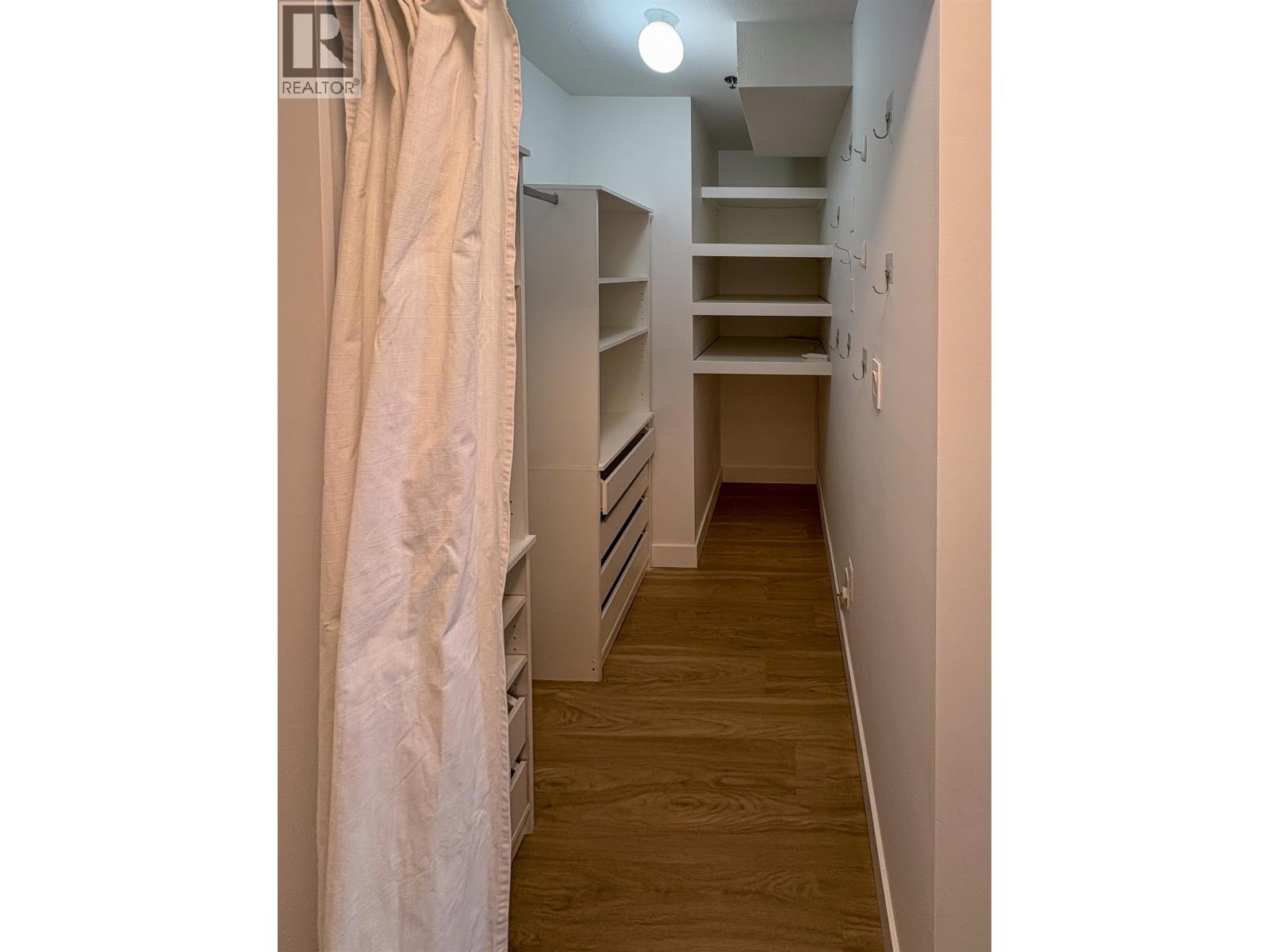 216 3250 W Broadway, Vancouver, British Columbia  V6K 2H4 - Photo 26 - R3088054