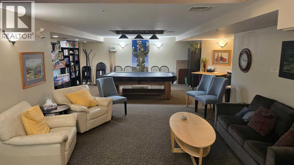 201, 10 Discovery Ridge Close Sw, Calgary, Alberta  t3h 5x4 - Photo 14 - A2282388