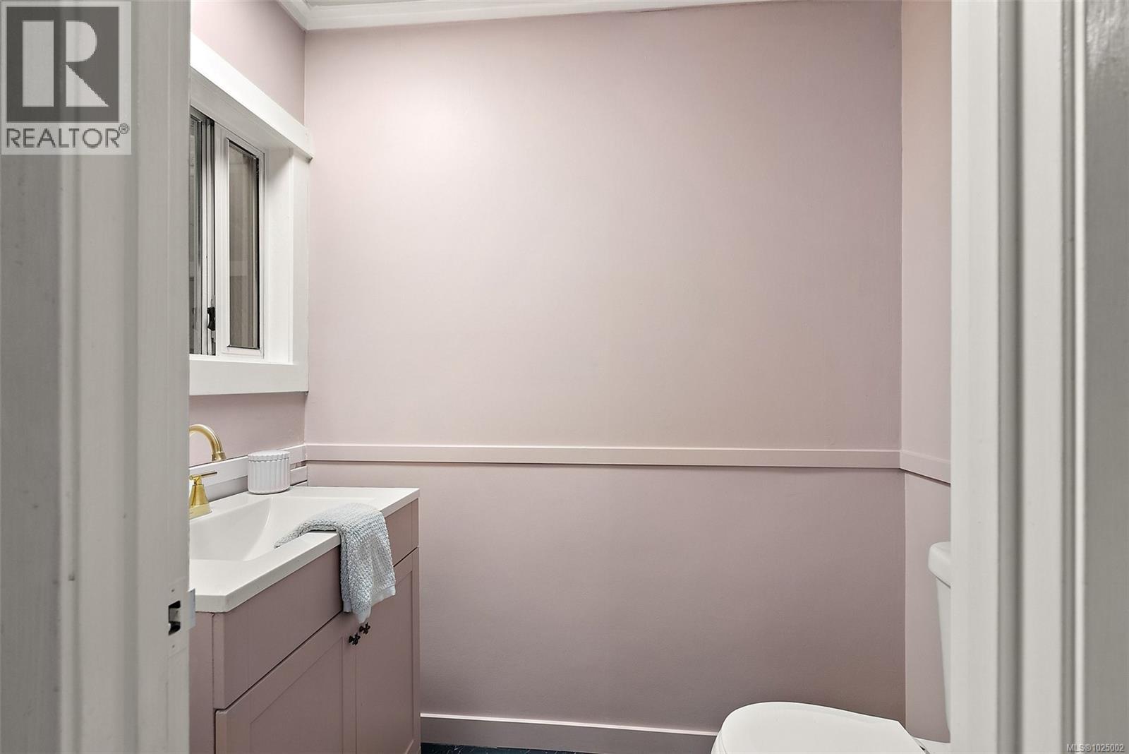 9146 West Saanich Rd, North Saanich, British Columbia  V8L 5T4 - Photo 21 - 1025002