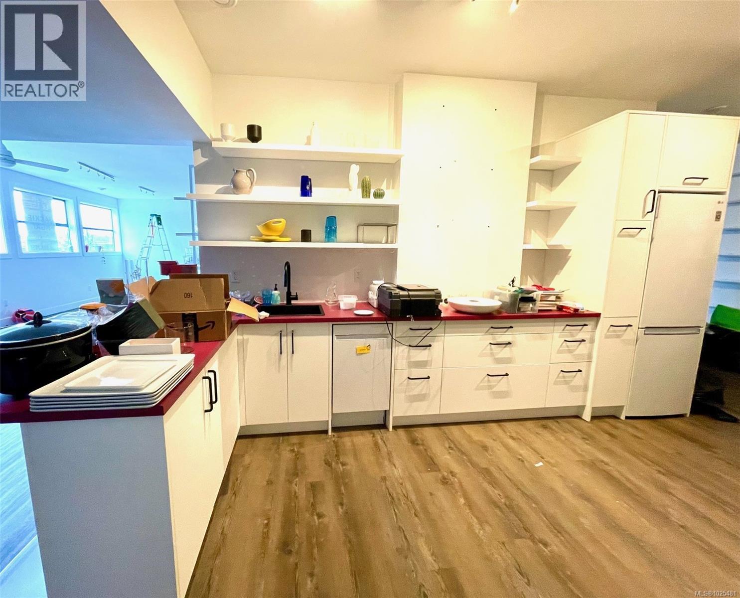 4 416 Garbally Rd, Victoria, British Columbia  V8T 2K1 - Photo 16 - 1025481