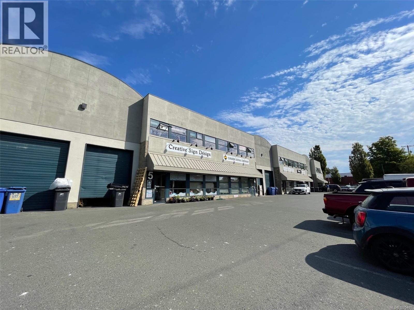 4 416 Garbally Rd, Victoria, British Columbia  V8T 2K1 - Photo 2 - 1025481