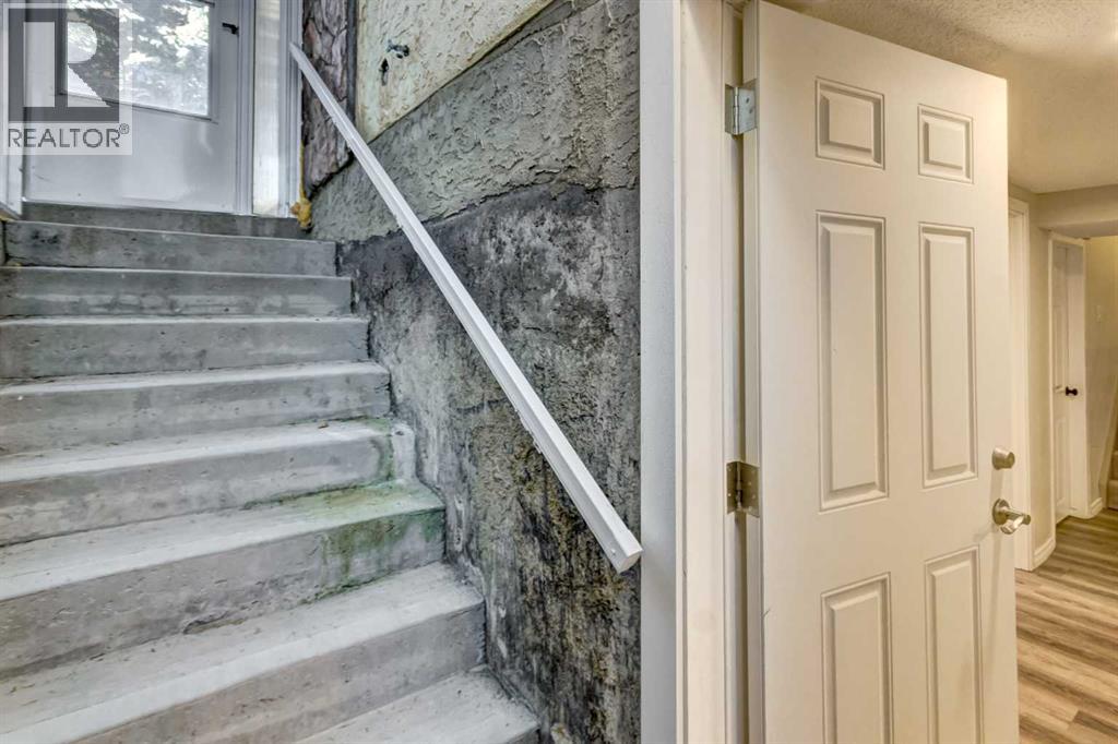 83 Hawkfield Crescent Nw, Calgary, Alberta  Y3G 1Z4 - Photo 29 - A2282943