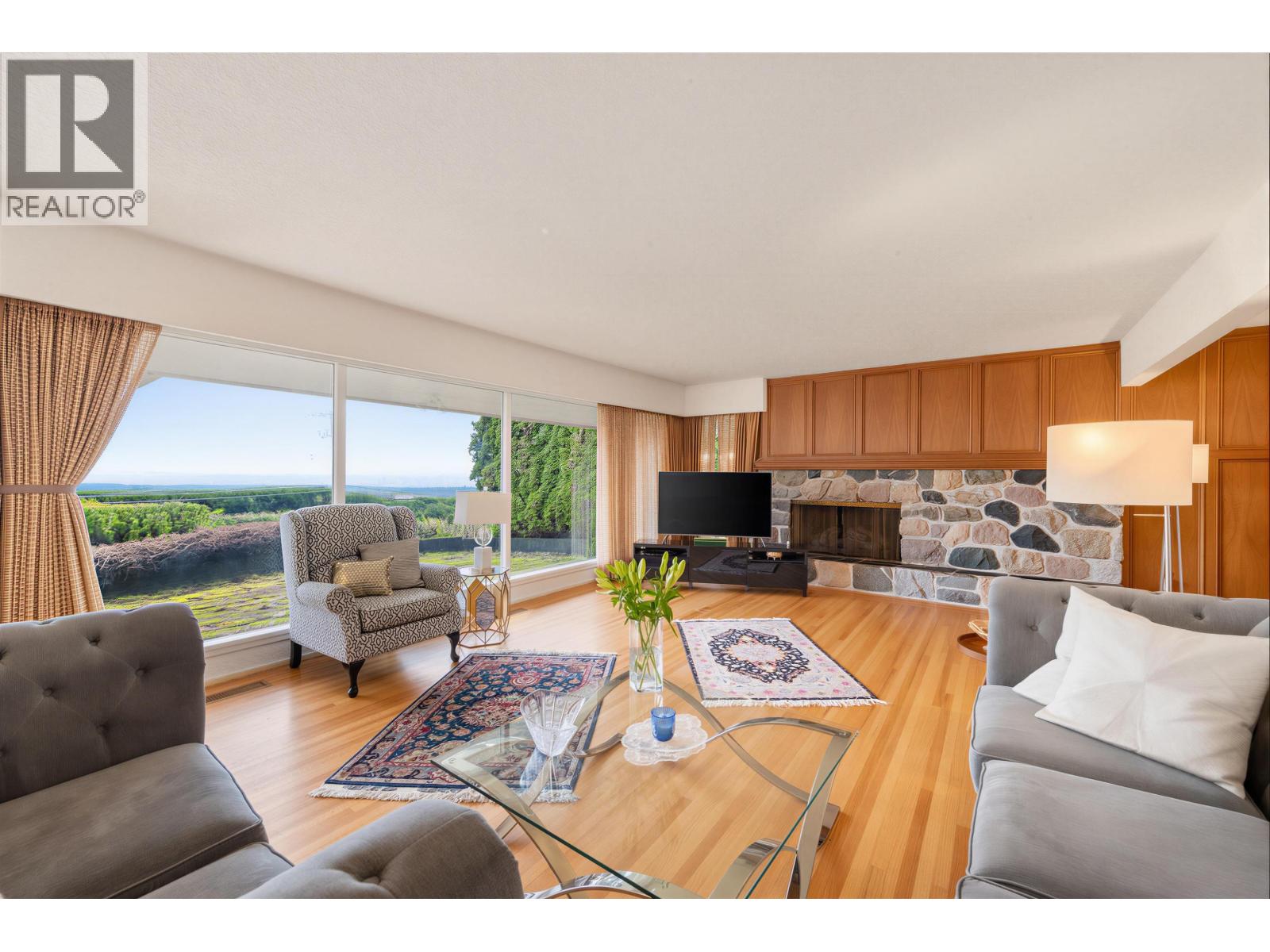 875 Eyremount Drive, West Vancouver, British Columbia  V7S 2B2 - Photo 2 - R3088058