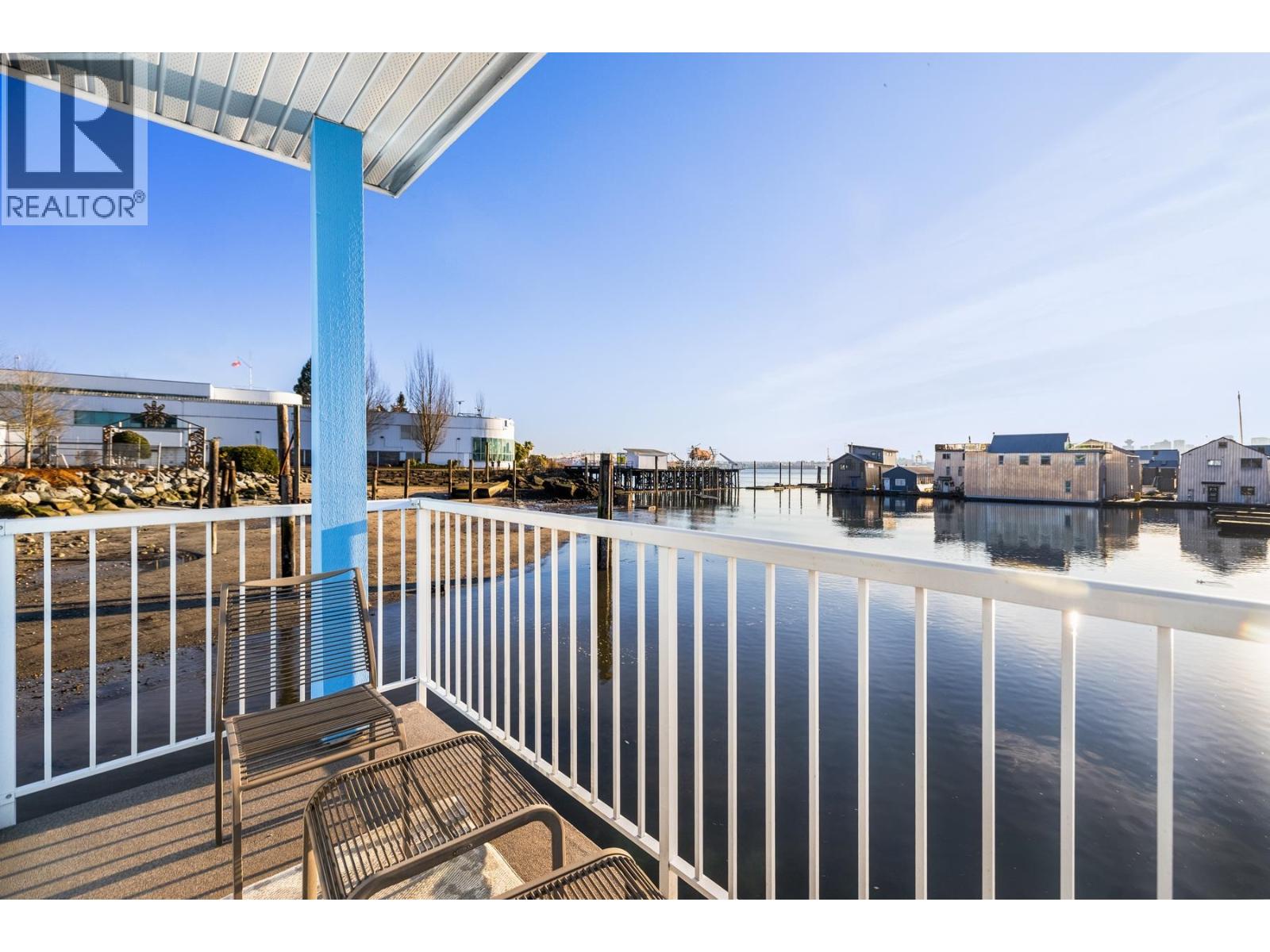 Jnw12 415 Esplanade W, North Vancouver, British Columbia  V7M 1A7 - Photo 9 - R3087799