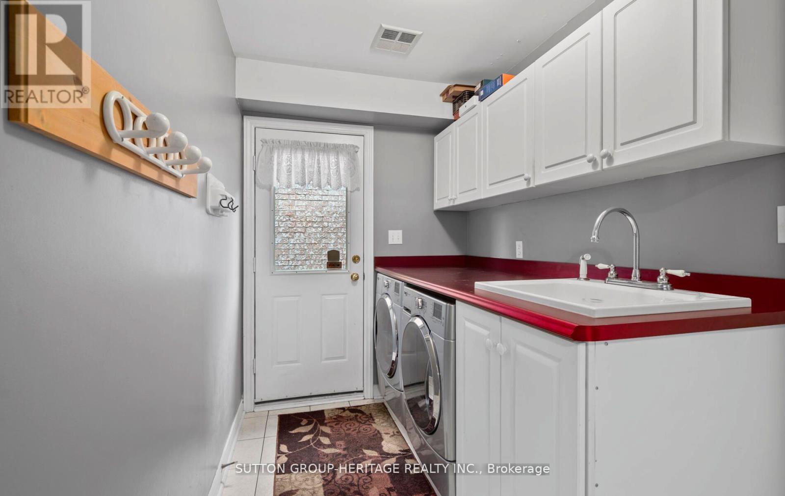 2330 Southcott Road, Pickering, Ontario  L1X 2S9 - Photo 19 - E12773762